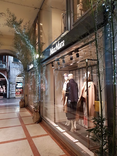 Max Mara