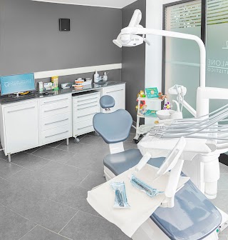 Studio Dentistico Dr. Crespi - Dr.ssa Salone