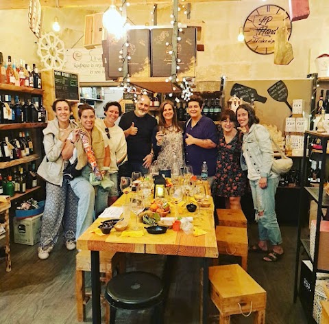 Enoteca "La Cantina dell'Amicizia" - Wine Shop