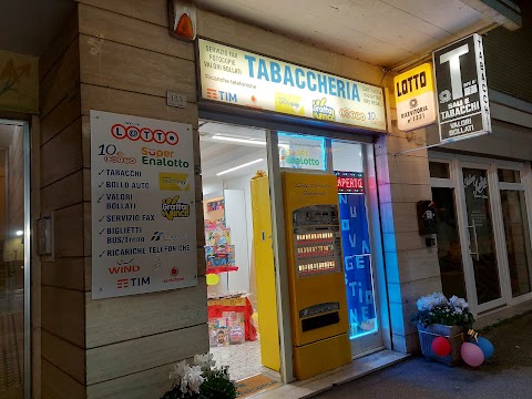 La Tabaccheria n.7 di Gennaro Lucarelli