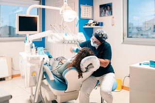 Studio Medico Dentistico Associato Dott. Ariotti E Dott.ssa Ghione