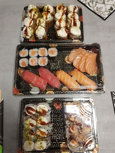 Maharaja Sushi Bar Restaurant