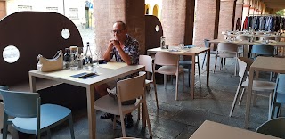 L'Enoteca Il Vecchio Borgo Snc