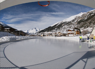 PISCINE et PATINOIRE du Parc de loisirs des Glières VAL CENIS