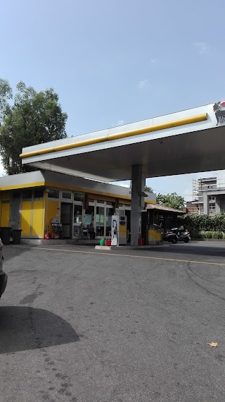 Stazione Di Servizio Eni & Noleggio di Torrisi Vera