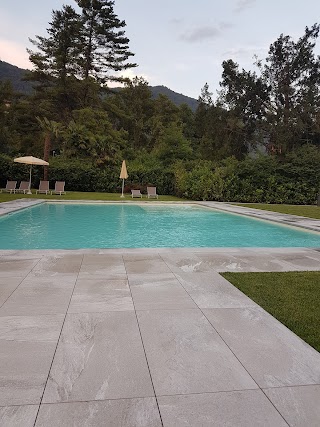 House & Pool