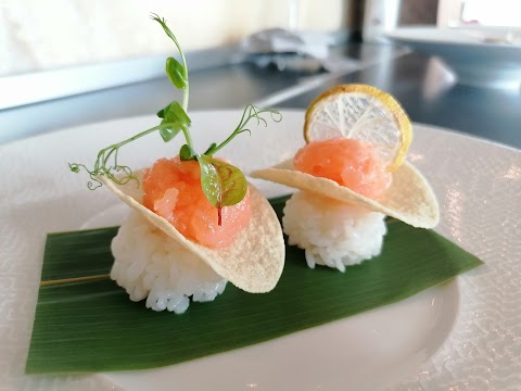 Akari sushi