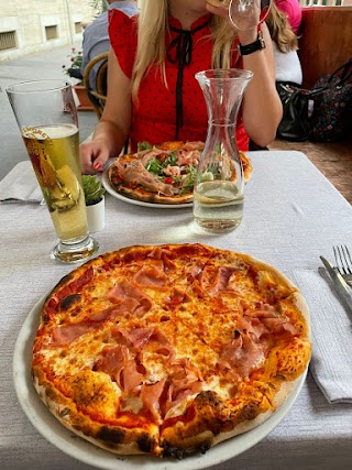 Ristorante pizzeria italiana