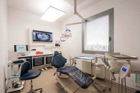 Studio Dentistico Dental Team S.R.L. Di Longhin Diego Via Roma 25