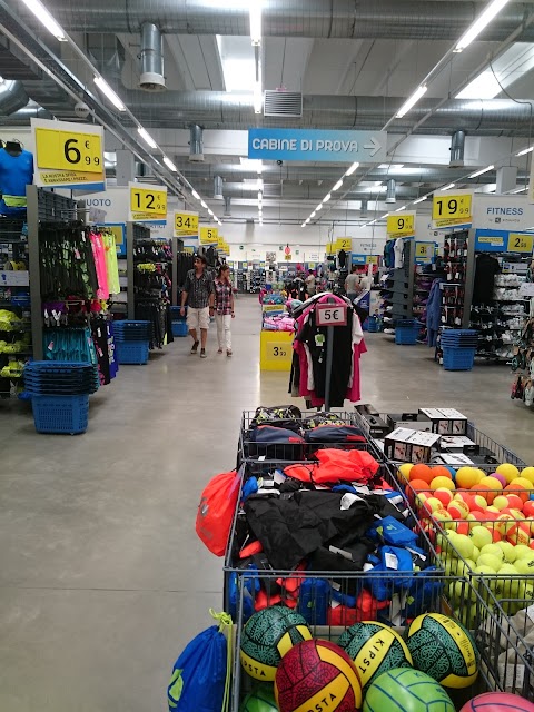 Decathlon Santa Vittoria d Alba