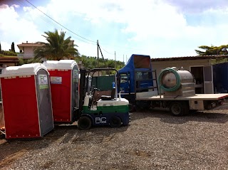 Bagni chimici a noleggio e pulizia su chiamata