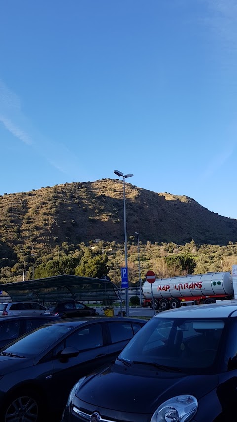 Stazione di servizio Scillato - Esso