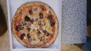 Love Pizza Di Ferrara Andrea