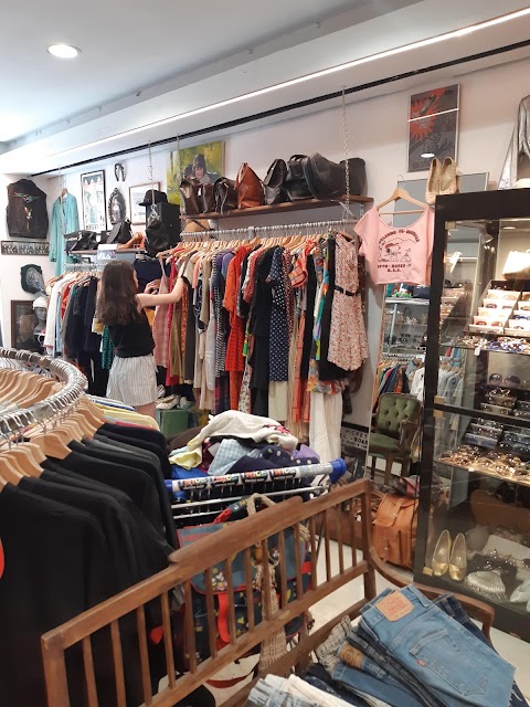 Twice Vintage Shop