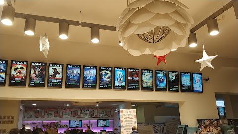 Cinema Multiplex Omnia Center