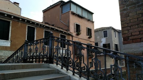 Cà Rezzonico Apartments