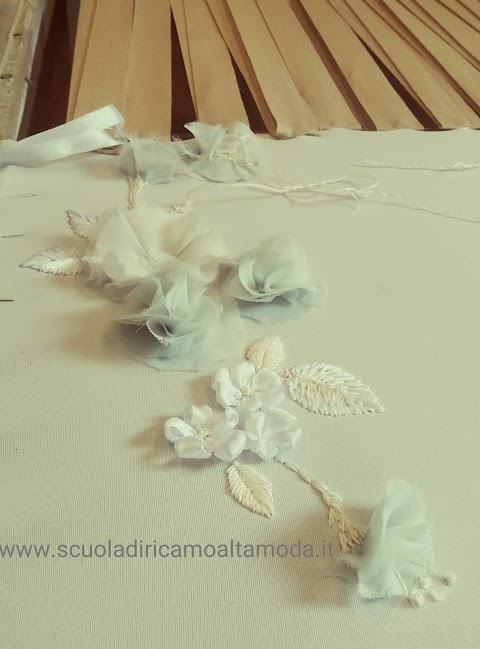 Scuola di ricamo Alta moda-Fashion embroidery school