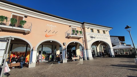 Nike Outlet Franciacorta