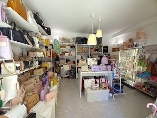 Magnolia Shop - Borse, zaini, accessori e cosmesi