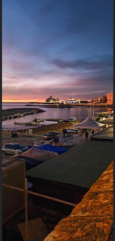 Parcheggio Civitavecchia Porto Stazione