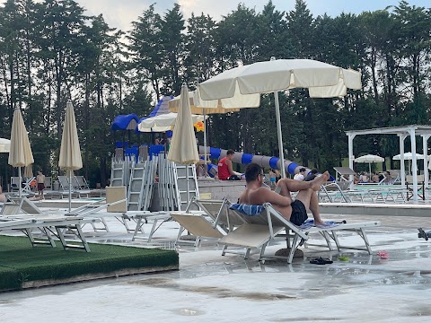 Le Piscine Club