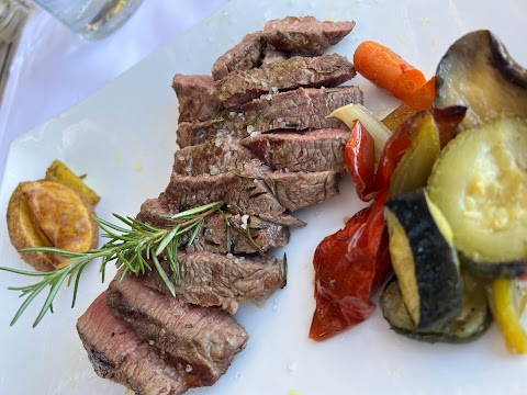 Trattoria MontePaolo con Locanda - Specialita' Carne Chianina