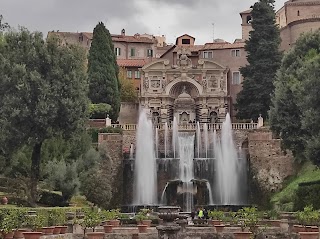 Viale delle Cento Fontane