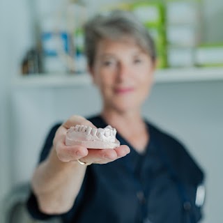 Marina Iaquaniello - Dentista Velletri