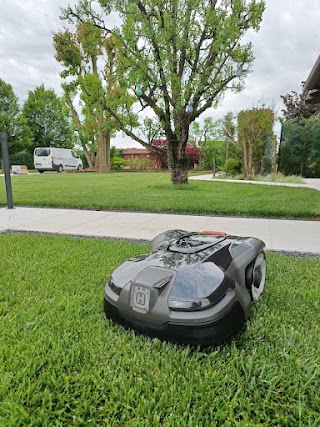 Carraro Green Tech di Mattia Carraro - Servizi Robot Rasaerba