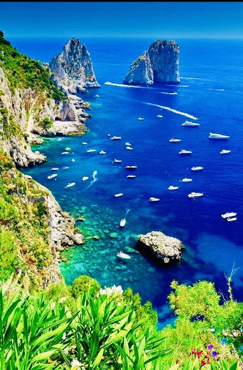 Blue Island Giro Dell'isola Turismo e Escursioni Napoli