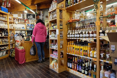 Enoteca Grappoteca Ca' dei Merli Trentino Val di Sole Dimaro Folgarida