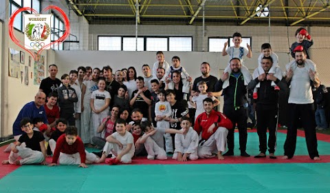 Scuola Di Karate - WORKOUT a.s.d.- MaxFit