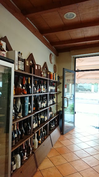 Enoteca Grapperia Loreni Wine Bar Di Compiani Anna Maria