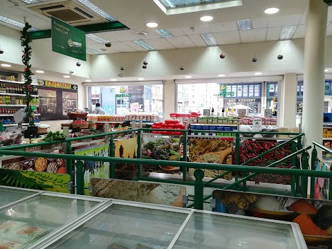 Cristaldi International Food Store