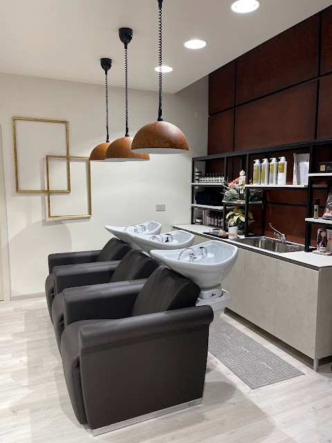 Elle Di HAIR SALON