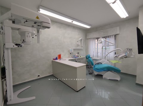 DENTISTA GENOVA Dott.ssa Maura Cavalla