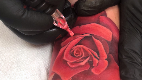 Blood Colour Tattoo Studio