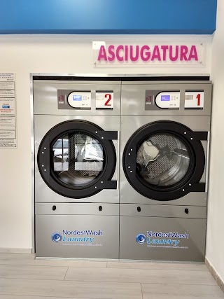 Lavanderia Self Service Oblo' - unconventional laundry