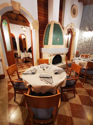 Ristorante Pizzeria Manna Gio'