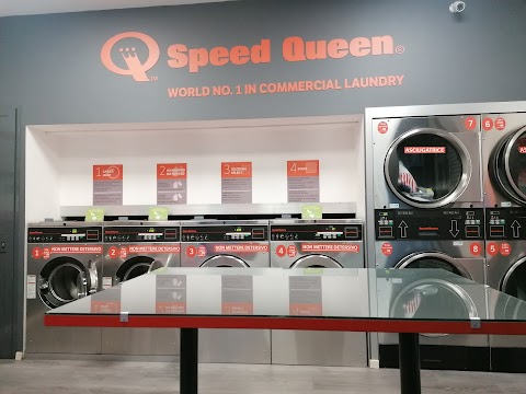 Lavanderia Self Service - Laundry