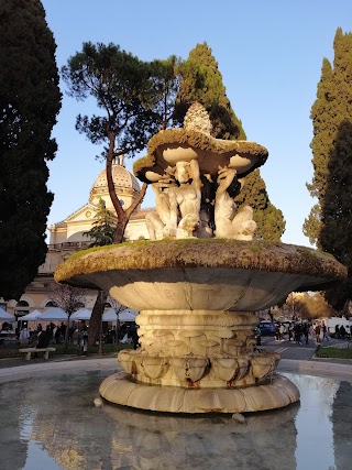 Fontana delle Cariatidi