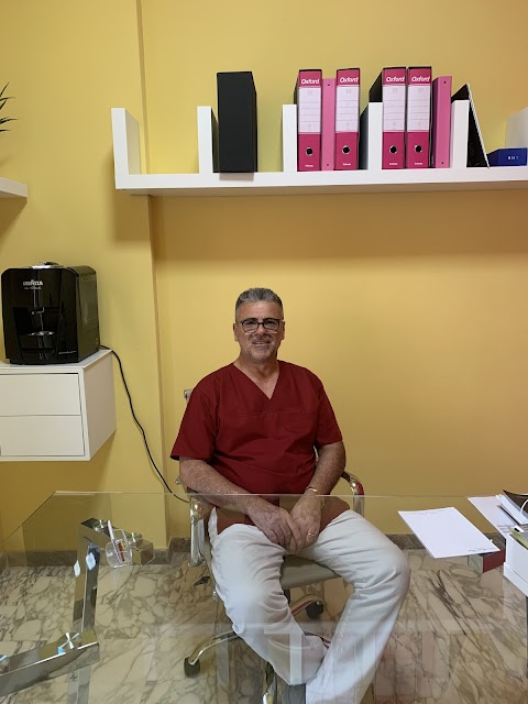 Studio Dentistico Dott. Alessandro Macripò - Taranto