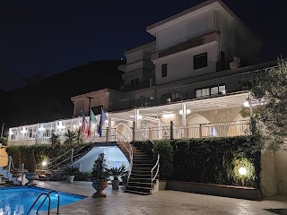 Hotel Diecimare