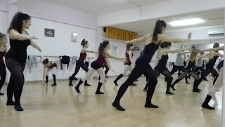 Tacchi E Punte Scuola Di Danza