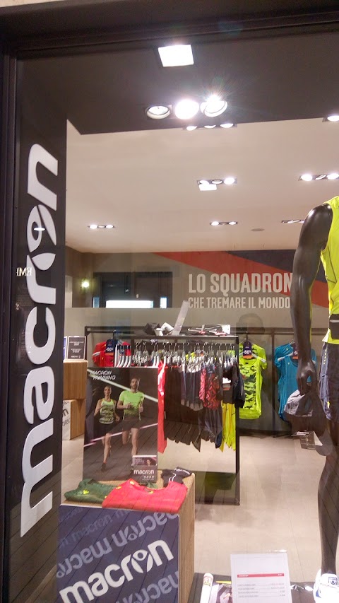 Macron Store Galleria Cavour