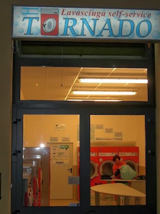 Tornado lavasciuga self-service