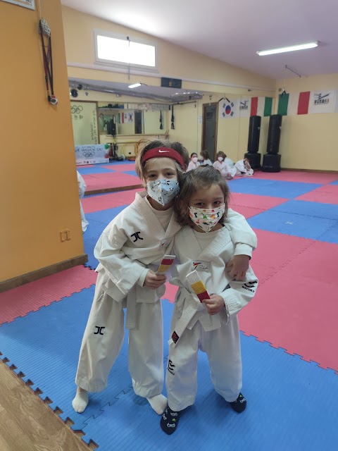 ASD Olympia TaeKwonDo Monopoli TEAM ELEFANTE