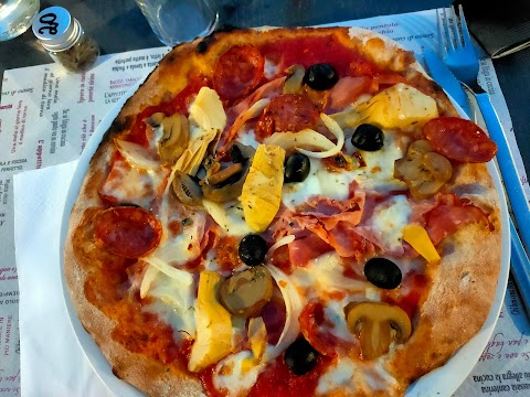 Pizzeria Vesuvio Di Apicella Antonio