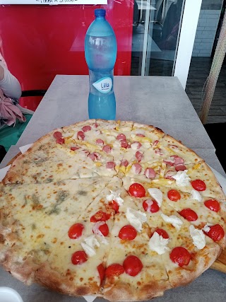 Pizza a Spicchi Forno a Legna