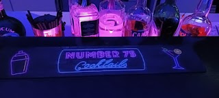 Cocktail Bar Numero 75